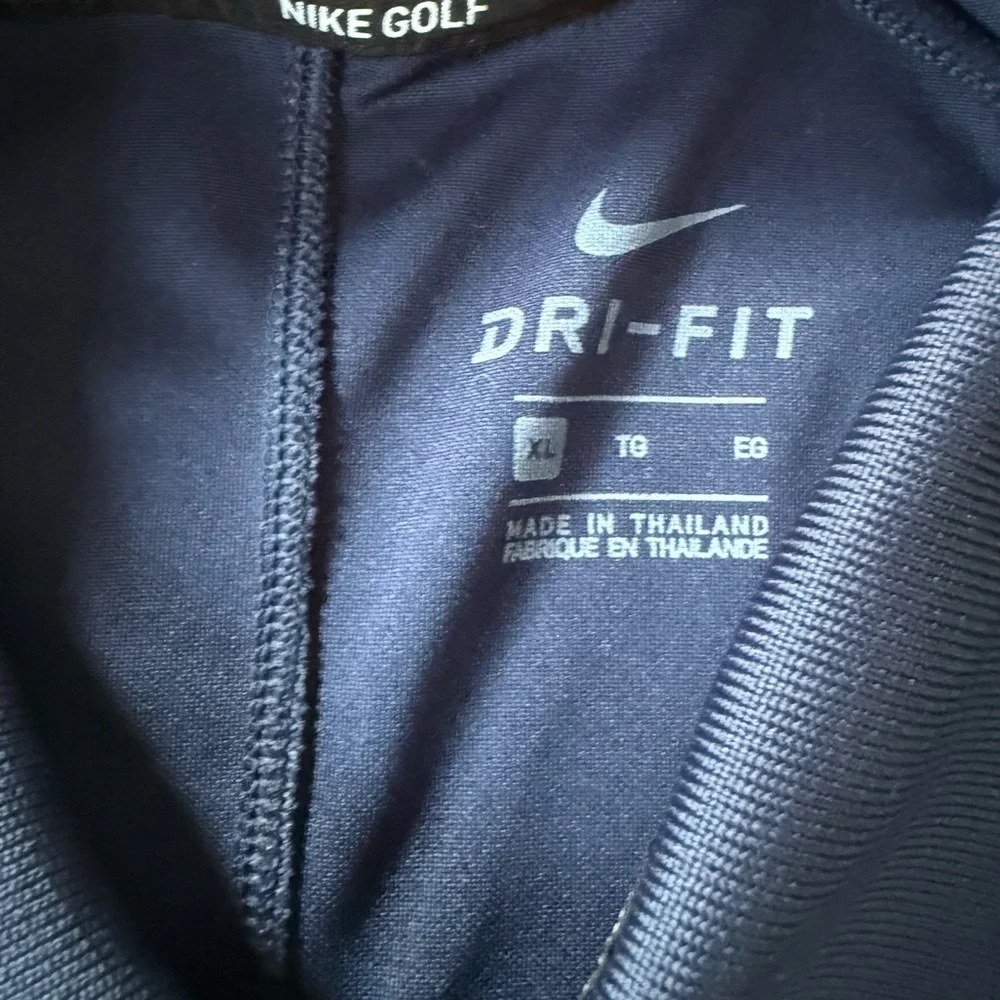 Nike Blue Polo Shirt Classic Design - Navy - Brand new w/tags - Picture 3 of 5